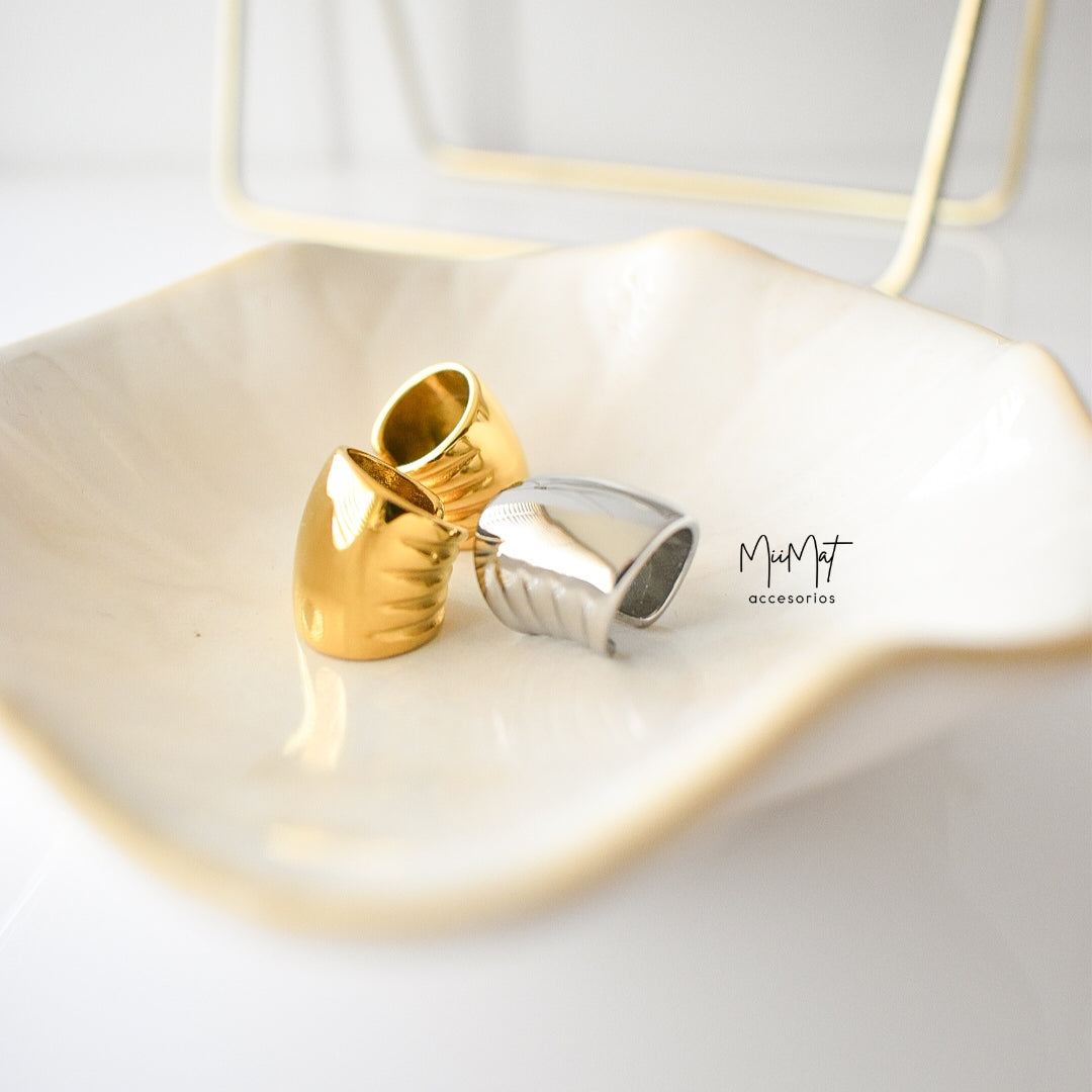 Ear Cuff Trendy Gold