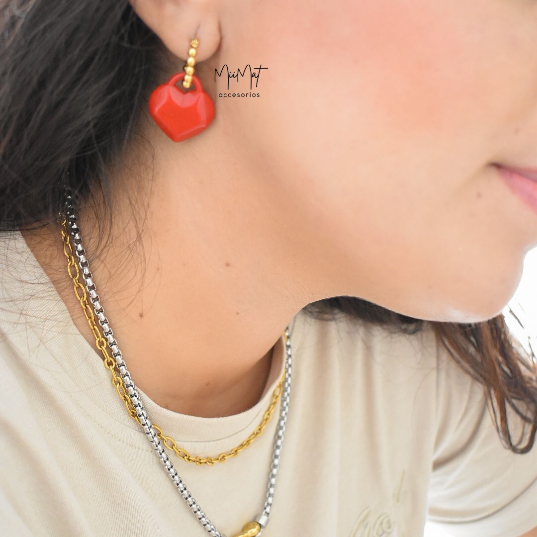 Aretes Your Love