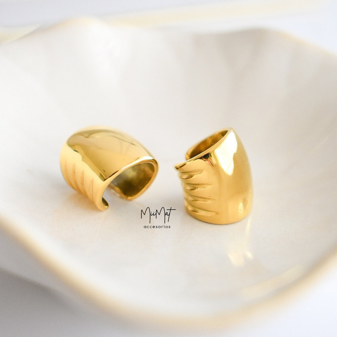 Ear Cuff Trendy Gold