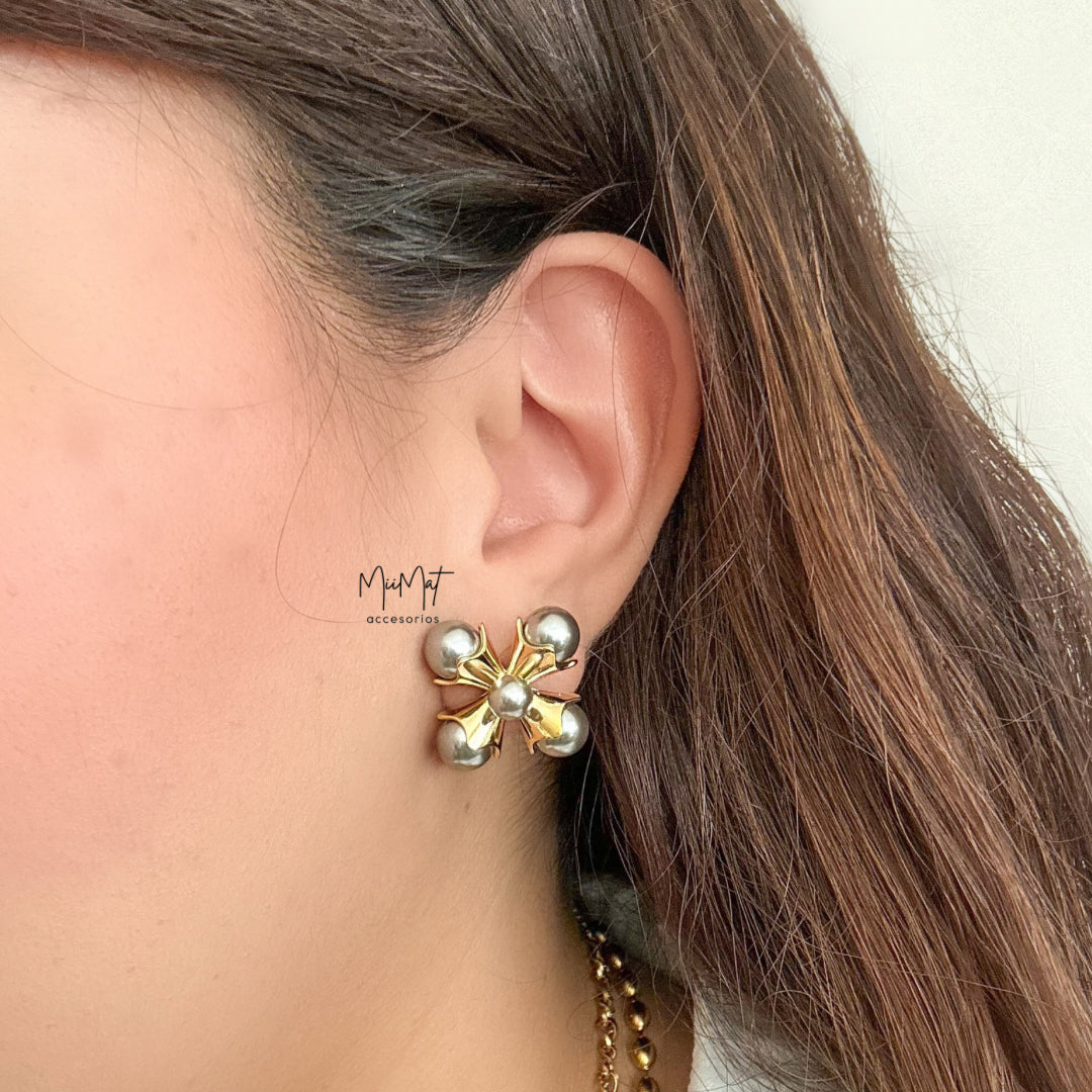 Aretes Flor Bicolor