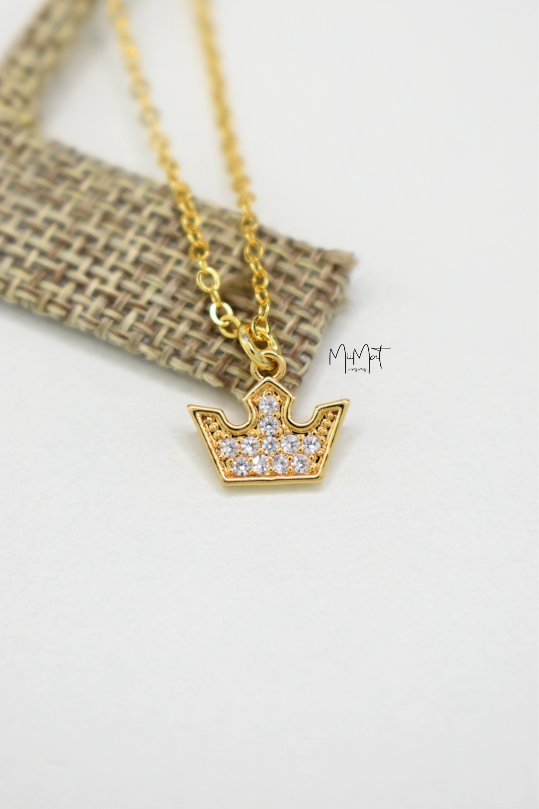 Collar Crown