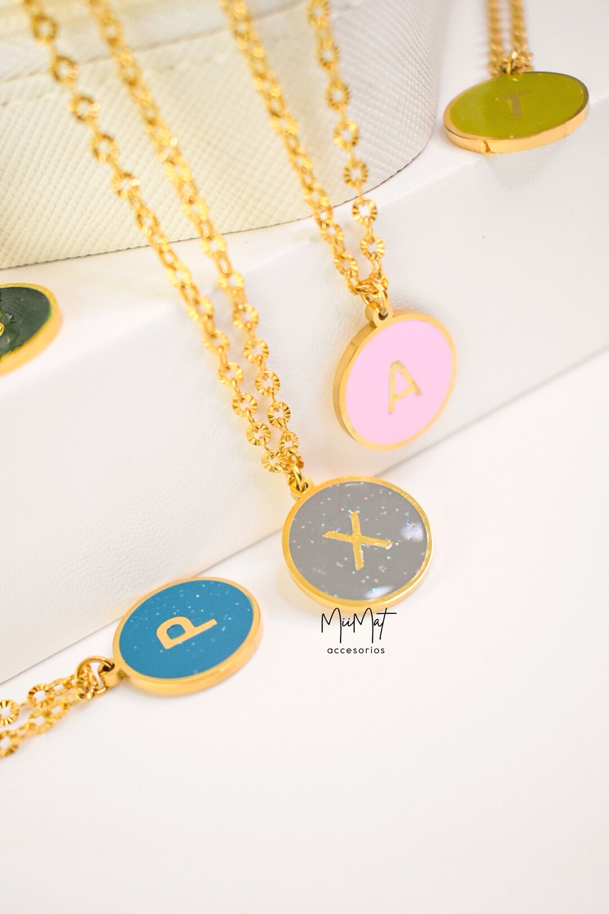 Collar Inicial Colors